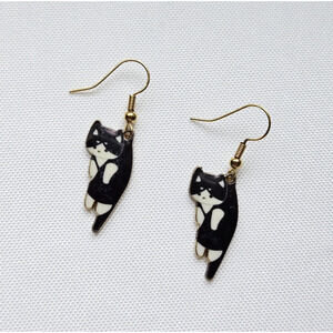Cat Earrings Black White Enamel Tuxedo Kitty Goldtone Dangle Cute Kawaii Whimsy